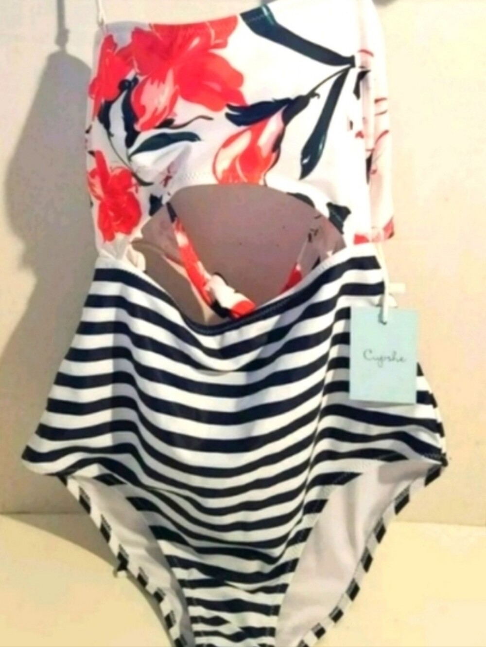 Cupshe Mixed Print One-Piece Swimsuit in White, Navy & Coral Size M